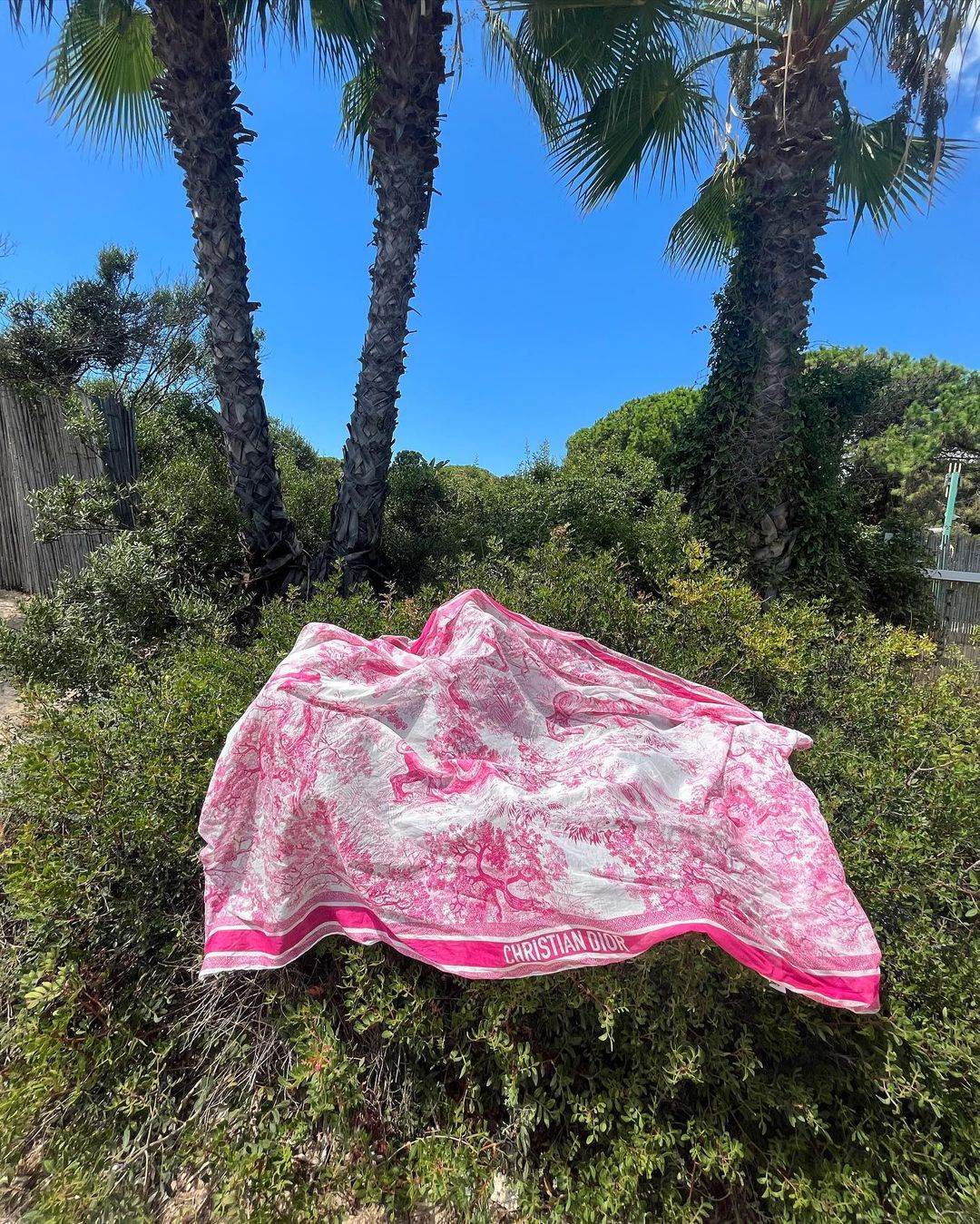 Georgina Rodriguez s djecom na Sardiniji