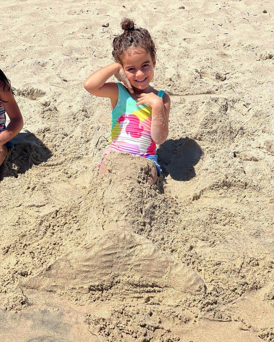 Georgina Rodriguez s djecom na Sardiniji