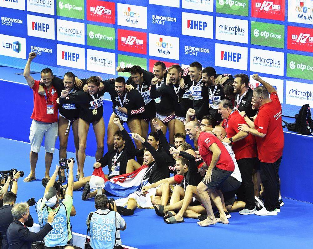 Kolinda Grabar Kitarović navijala za Barakude