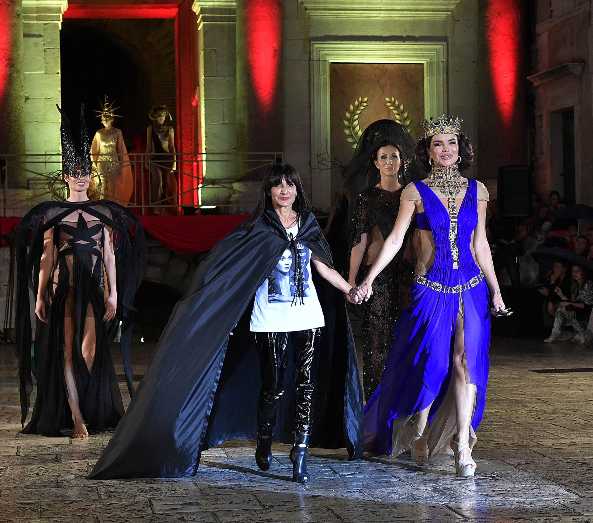 Severina na reviji Matije Vuice