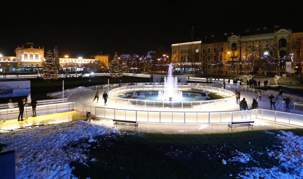 Ovogodišnji Advent u Zagrebu imat će klizalište te kućice na Tomislavcu i Zrinjevcu