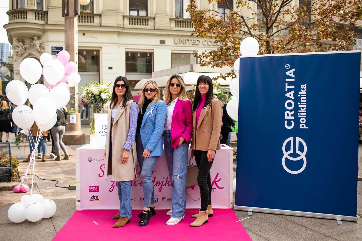 151.JPGStory Pink Fest