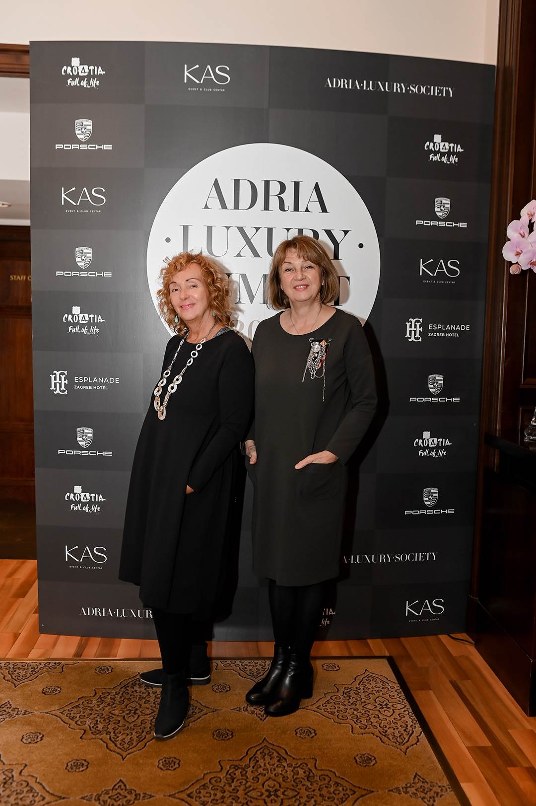 Sanja Muzaferija i Dubravka Tomeković.jpg