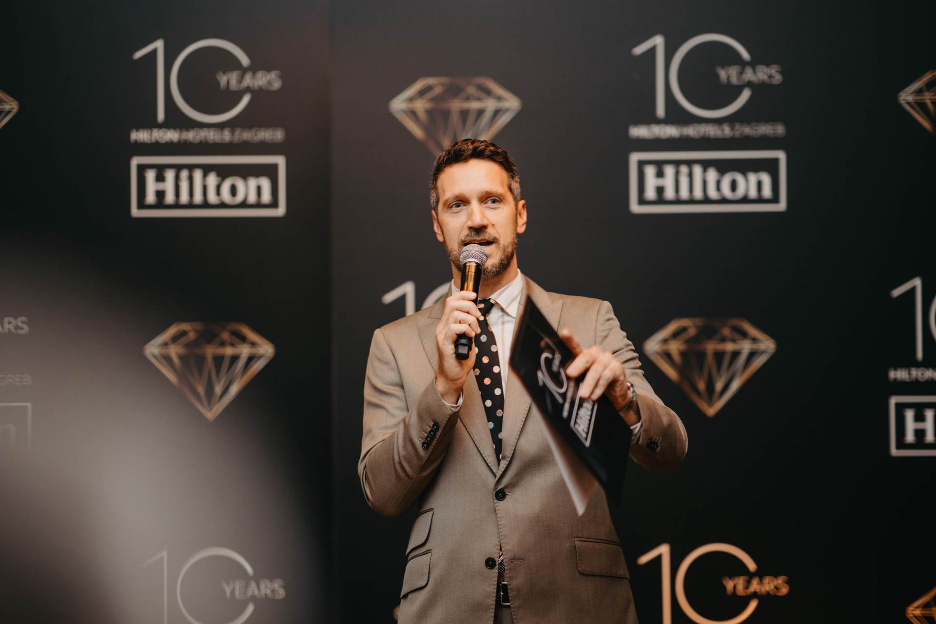 Voditelj Ivan Vukušić.jpg