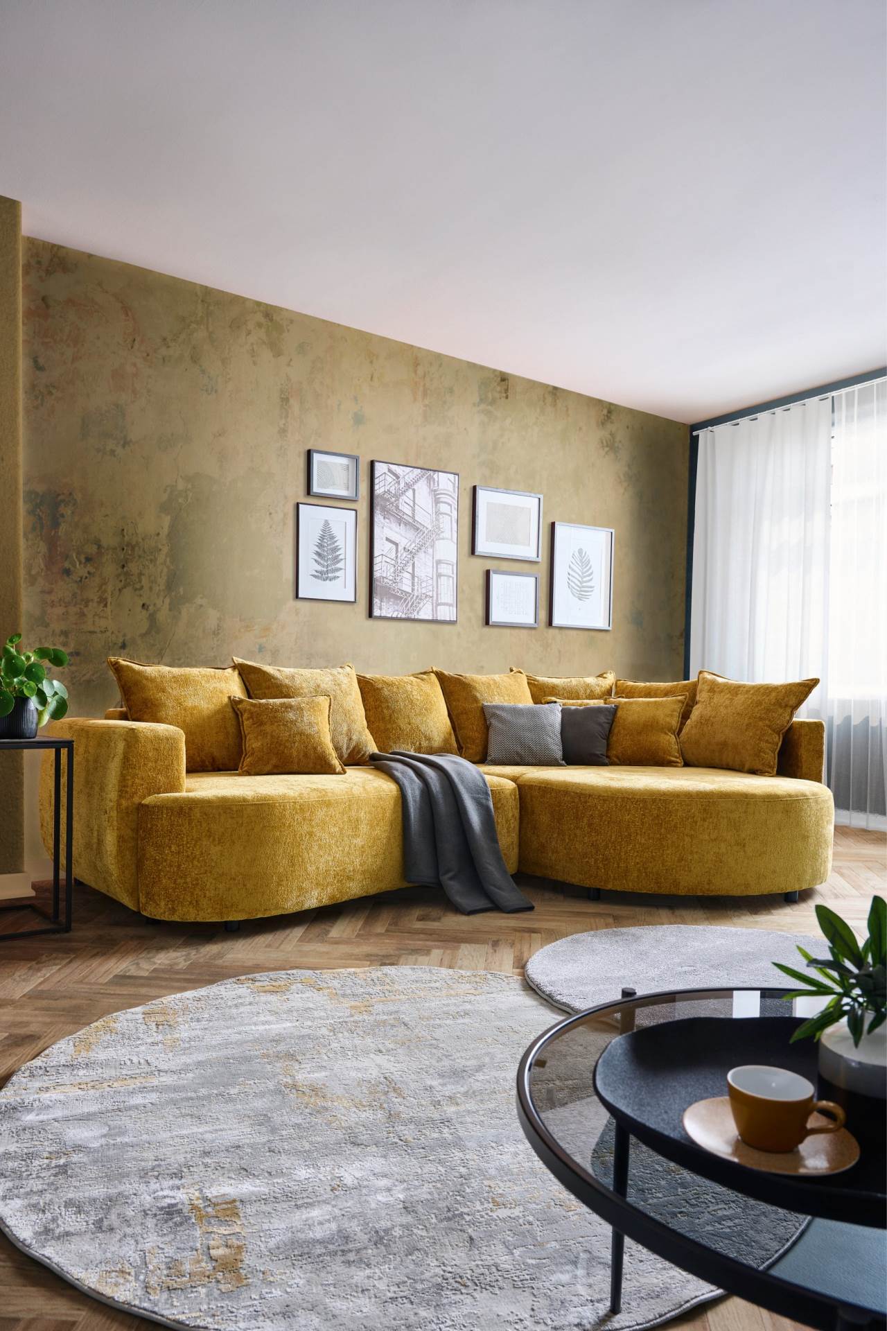 Lesnina XXXL_sjedeća garnitura_1.299,00€.jpg