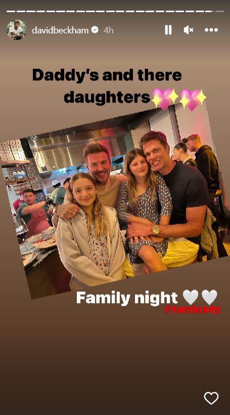 David Beckham, Harper Seven Beckham, Tom Brady i Vivian Brady u pizzeriji