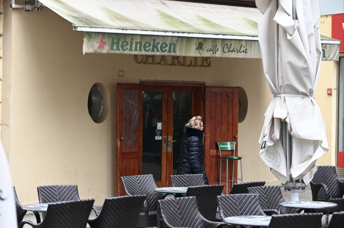 Oproštaj od Miroslava Ćire Blaževića u kafiću Charlie