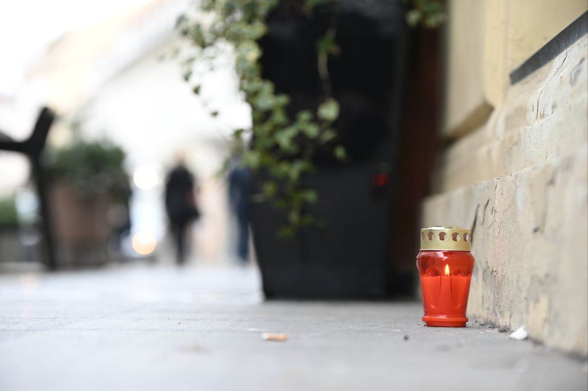 Oproštaj od Miroslava Ćire Blaževića u kafiću Charlie