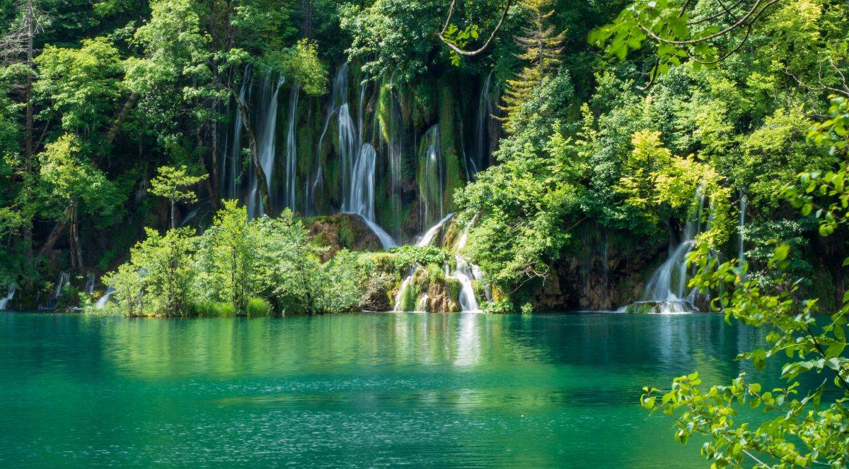 Nacionalni park Plitvička jezera za 75 rođendan jeftinija cijena ulaznica u travnju