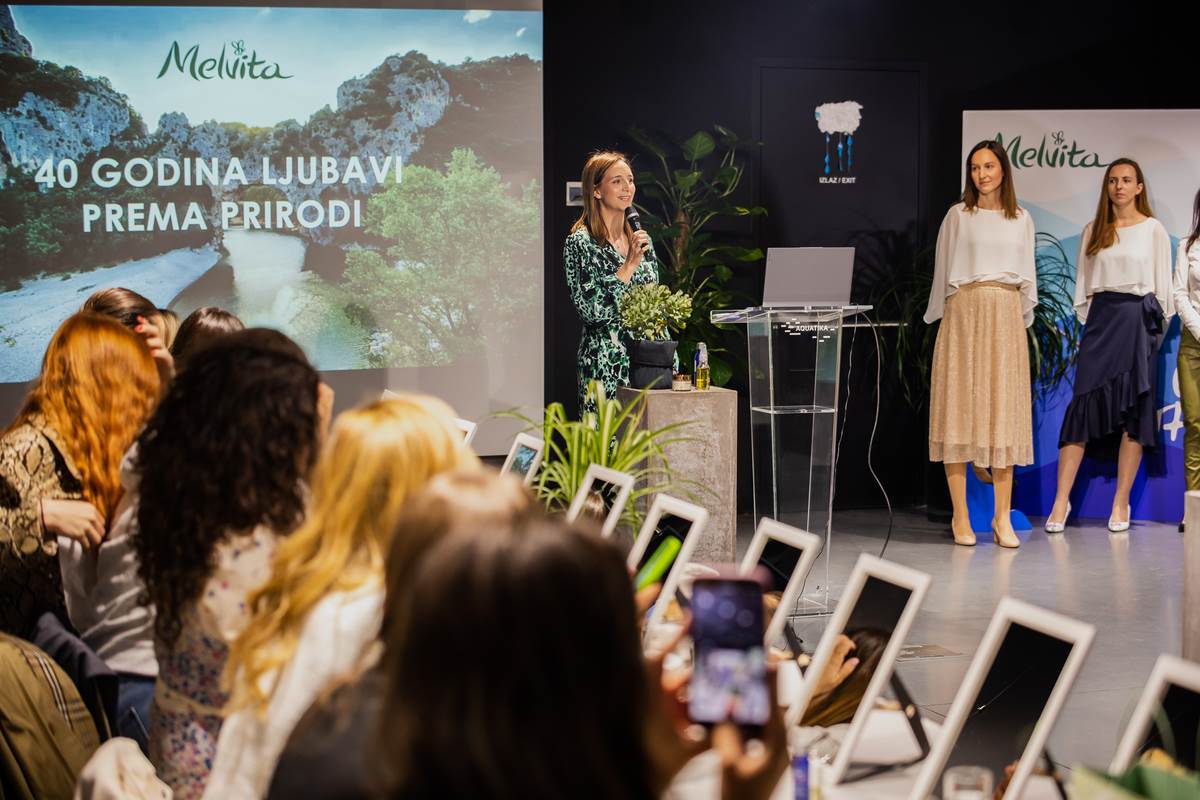 Dubravka Pacak - zamjenica direktora.jpg