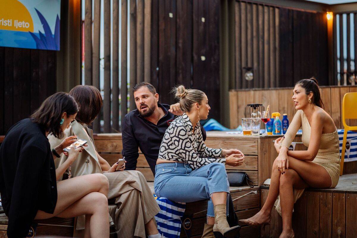 Lana Bižel_Korana Marović_Kristija Iličić_Andrea Trgovčević_Jovana Kvrzić.jpg