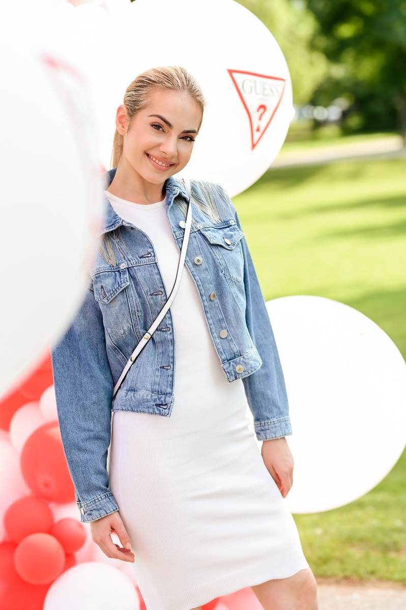 GUESS (30).jpg