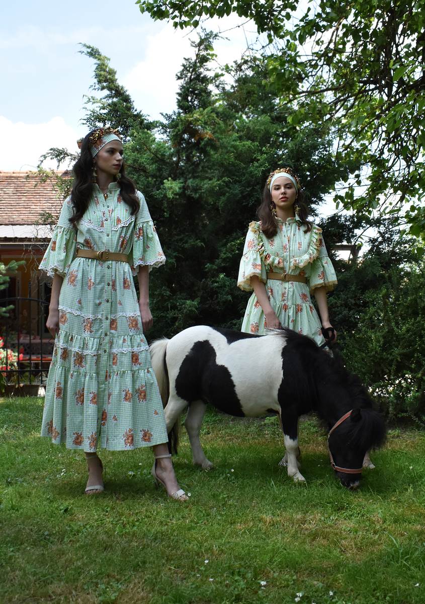 resort summer 23 (18).jpg