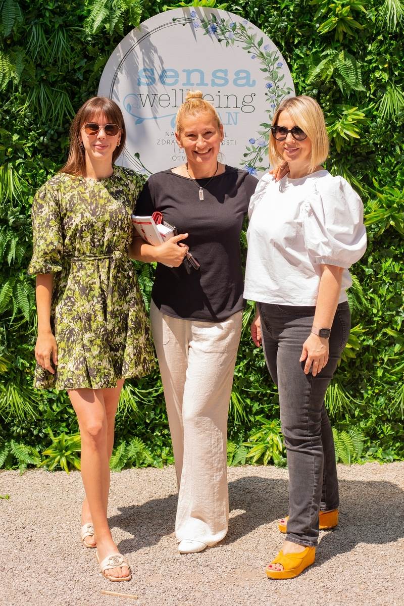 Una Matea Mikulić, Maja Prović i Tamara Aye.jpg