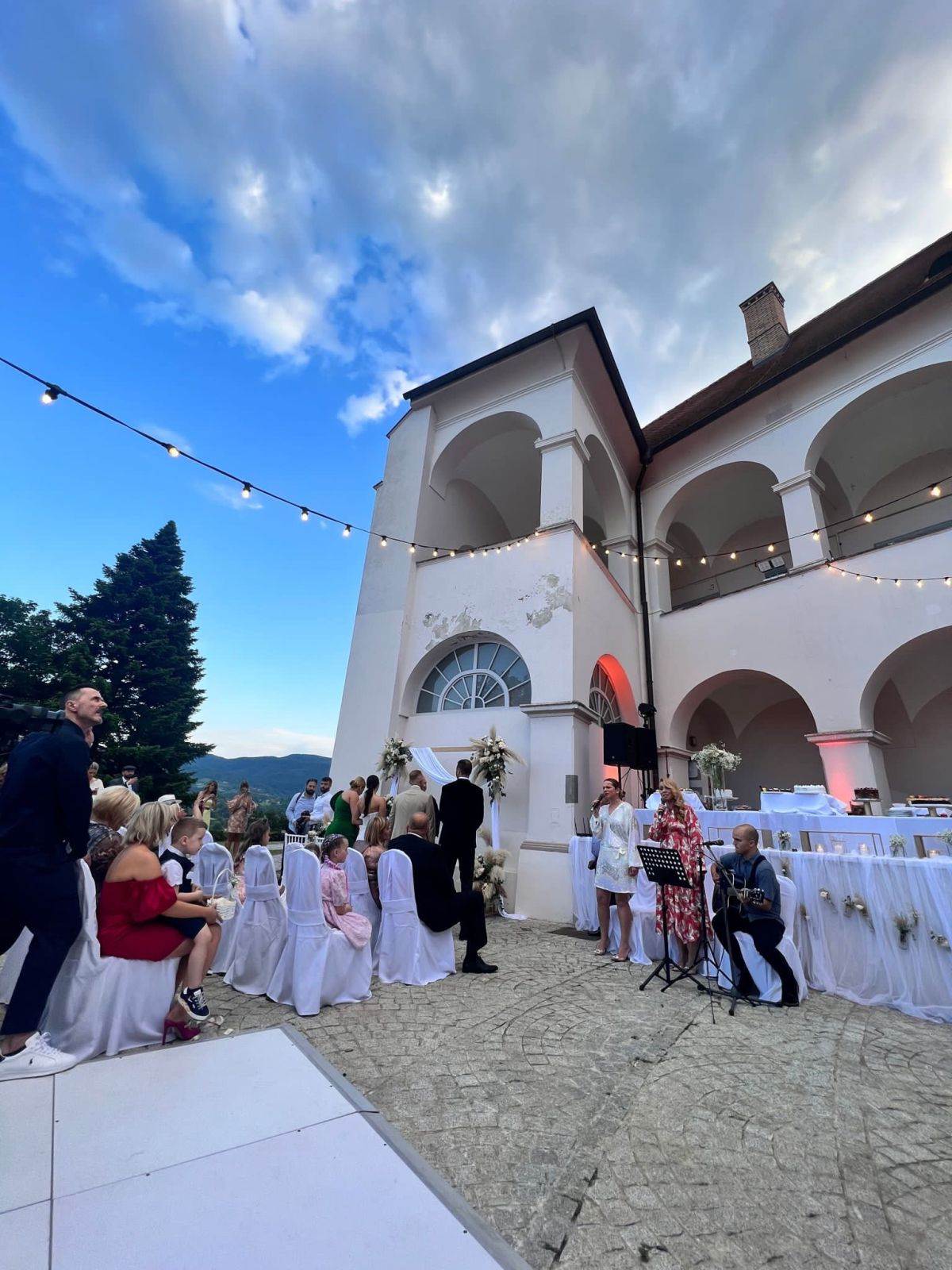 Sementa Rajhard, Vanja Brundula