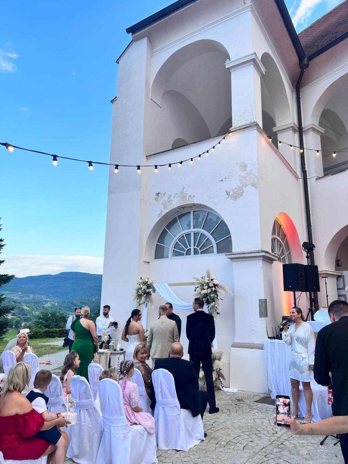 Sementa Rajhard, Vanja Brundula