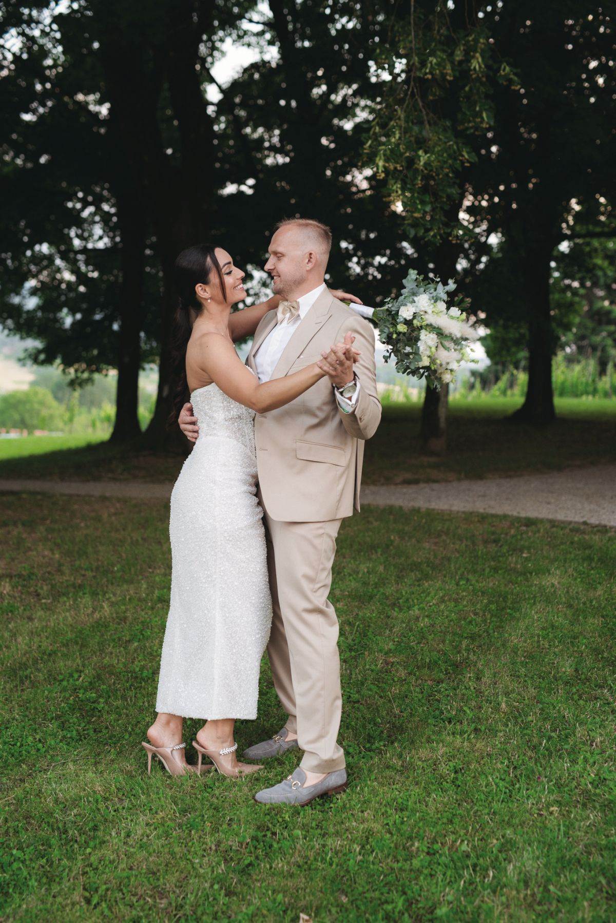 Sementa Rajhard, Vanja Brundula