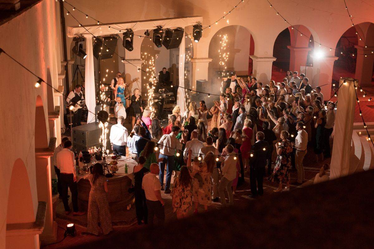 Sementa Rajhard, Vanja Brundula