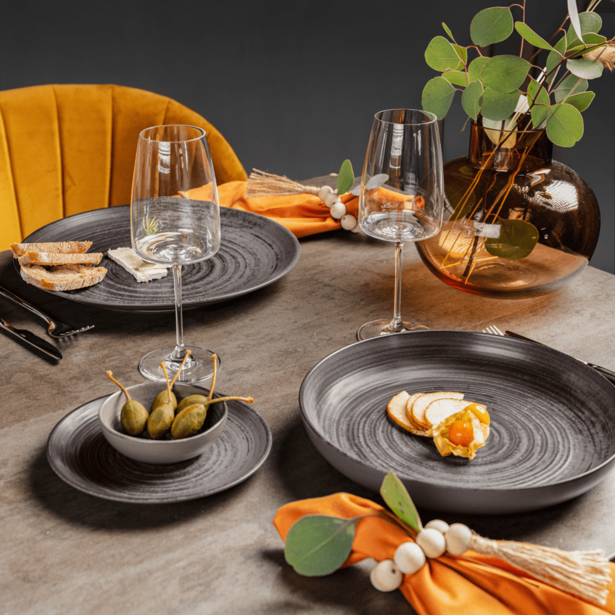 Lusini_porculanski tanjur_Etana.png