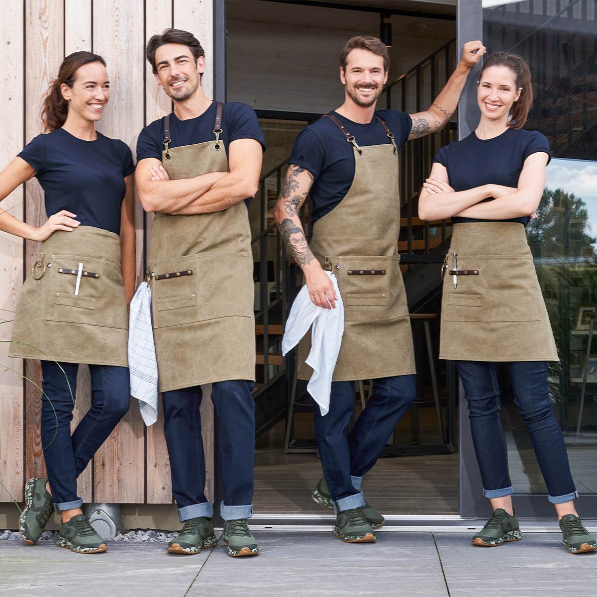 Lusini_radna odjeca_Obline_pregaca_Canvas.jpg