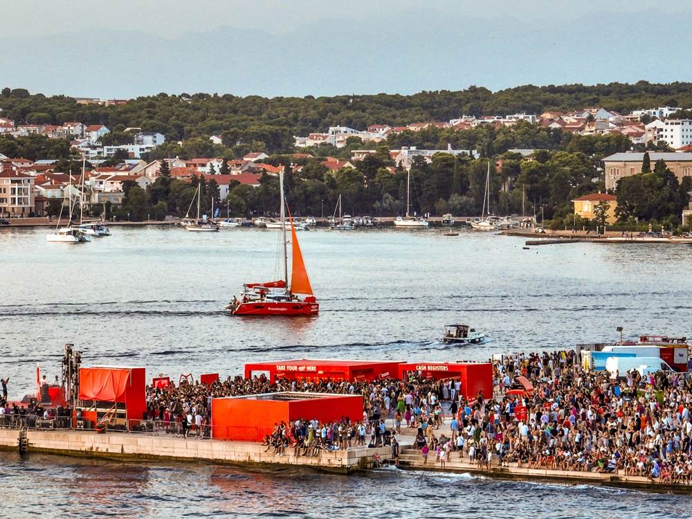 Suset in a glass 2.jpg