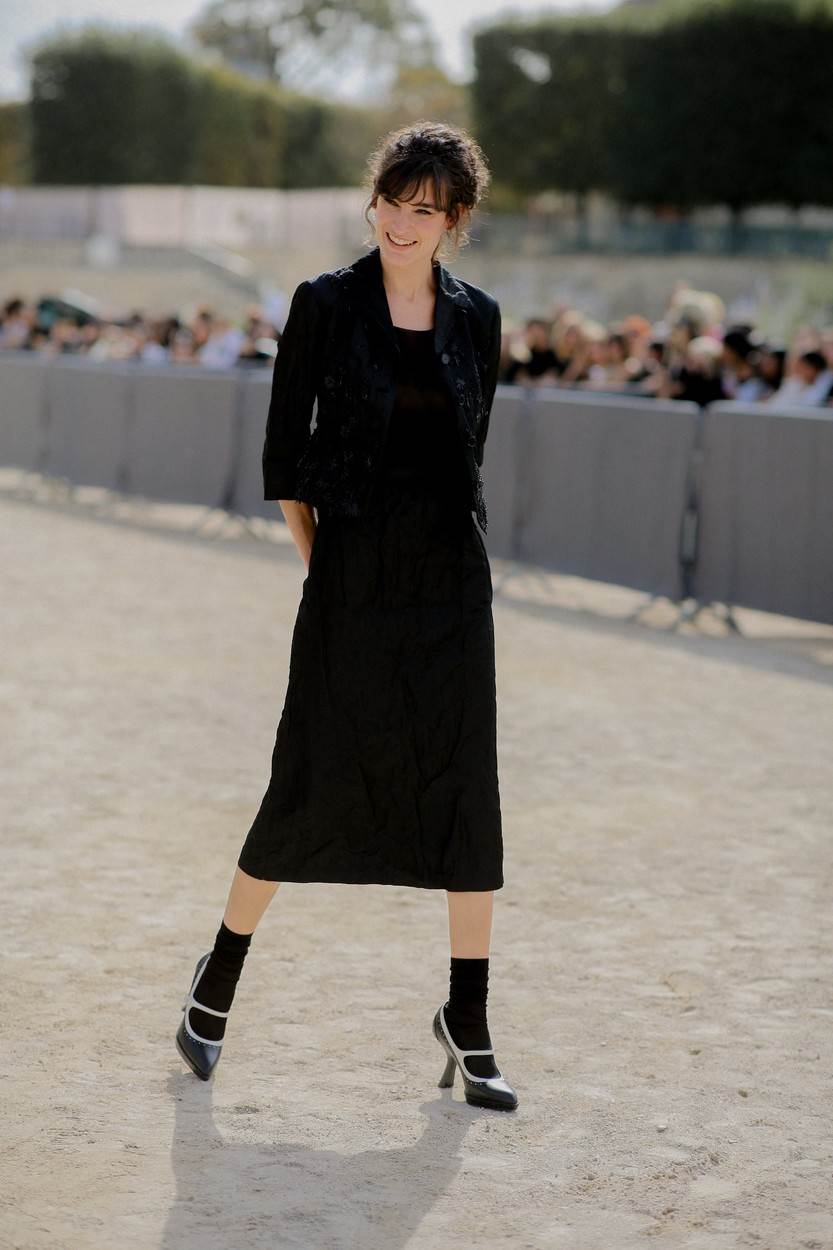 Modne kombinacije na Diorovoj reviji u Parizu 2023