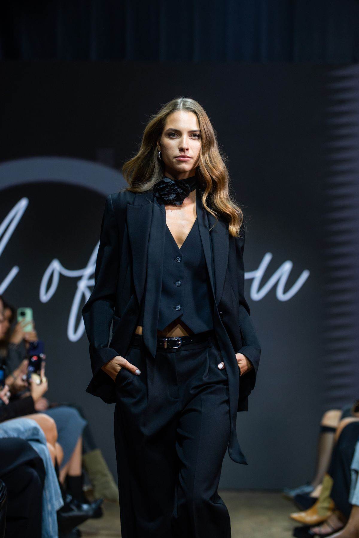 Comma 50 godina - revija 9.jpg