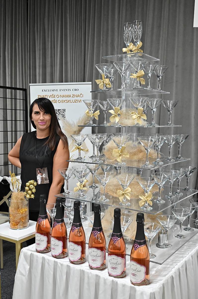 Exclusive Events Cro.JPG