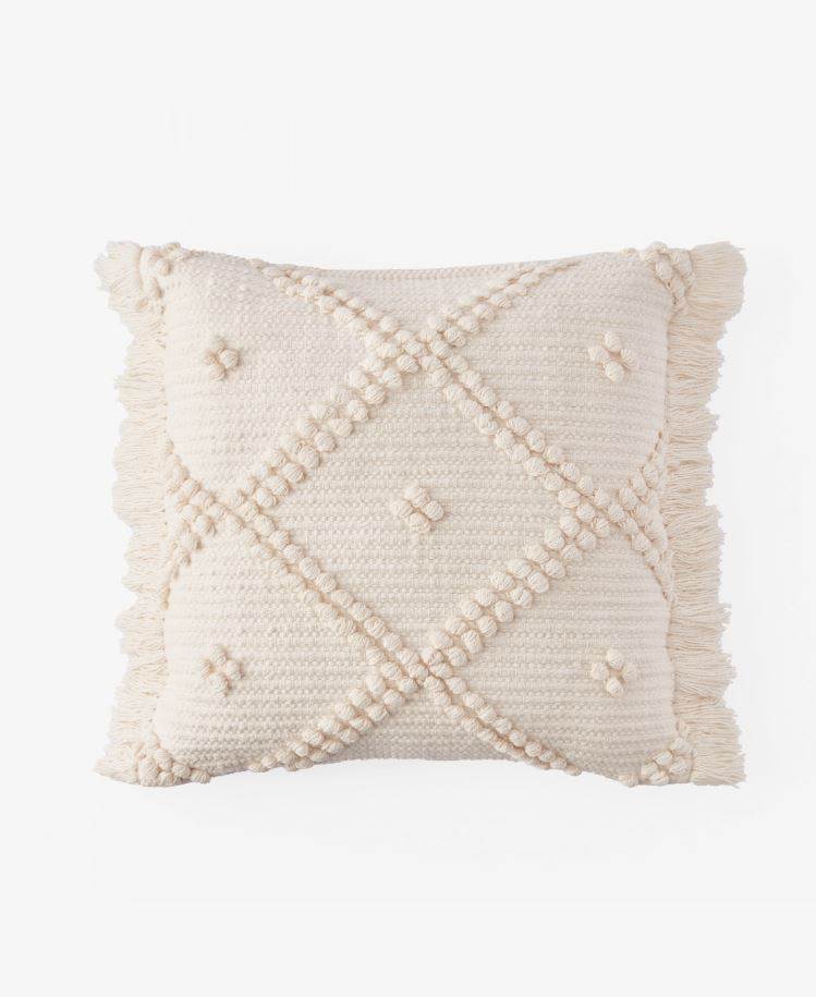 Jastuk s navlakom od 100 % pamuka, s resicama i utisnutim motivom, Pepco, 10 eur