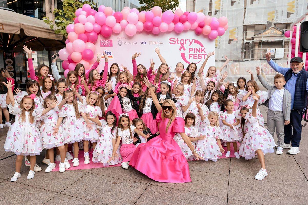 Story PINK 2023 web_RG (2).JPG