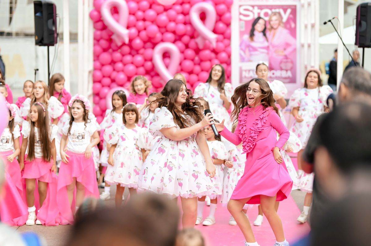 Story PINK 2023 web_RG (19).JPG