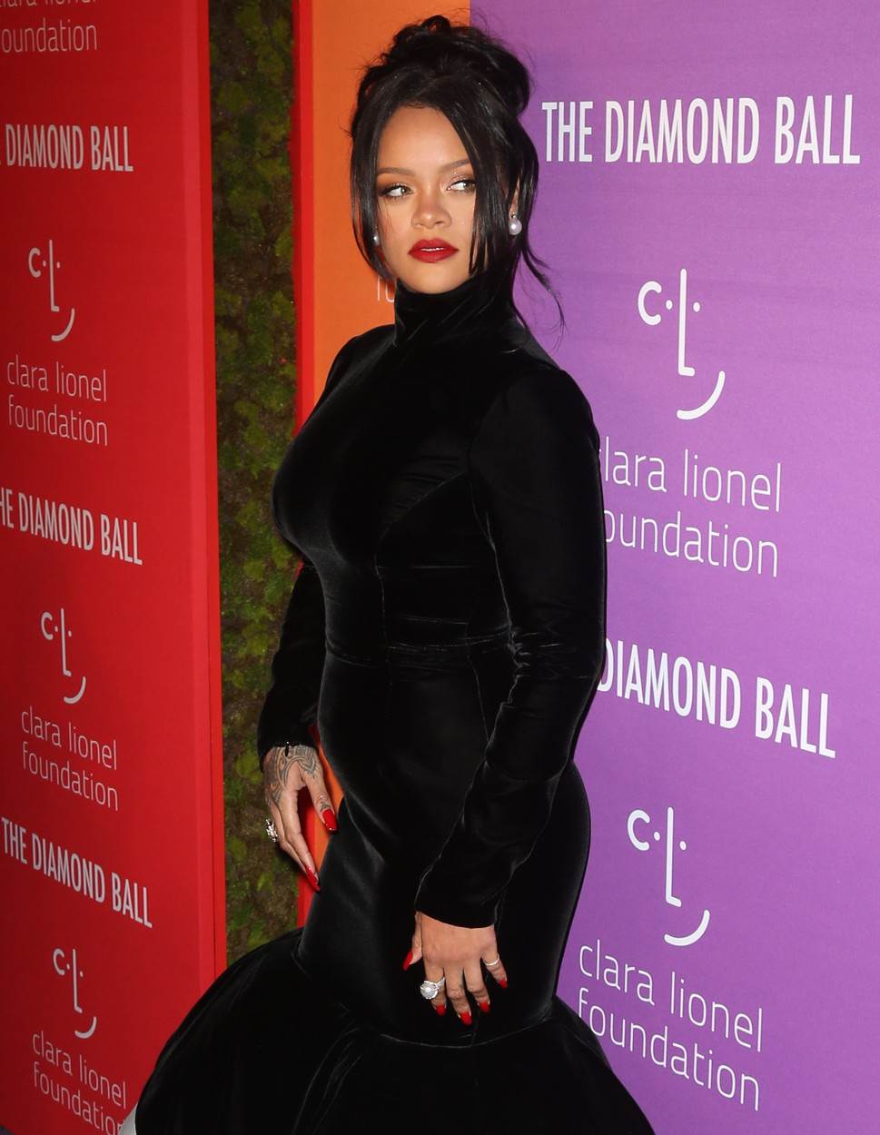 Rihanna je trudna?