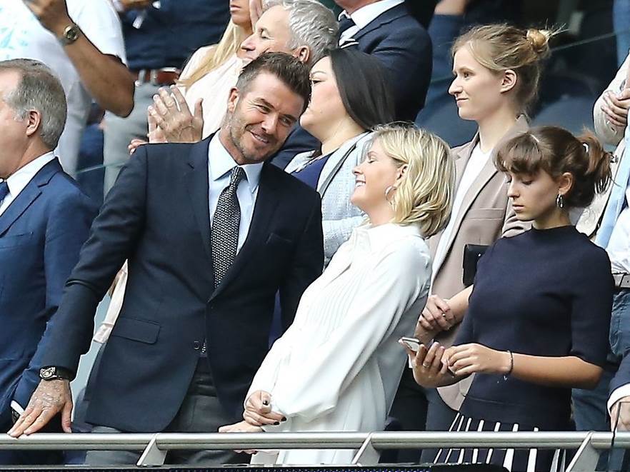 David Beckham sjajno se zabavljao u društvu nepoznate plavuše