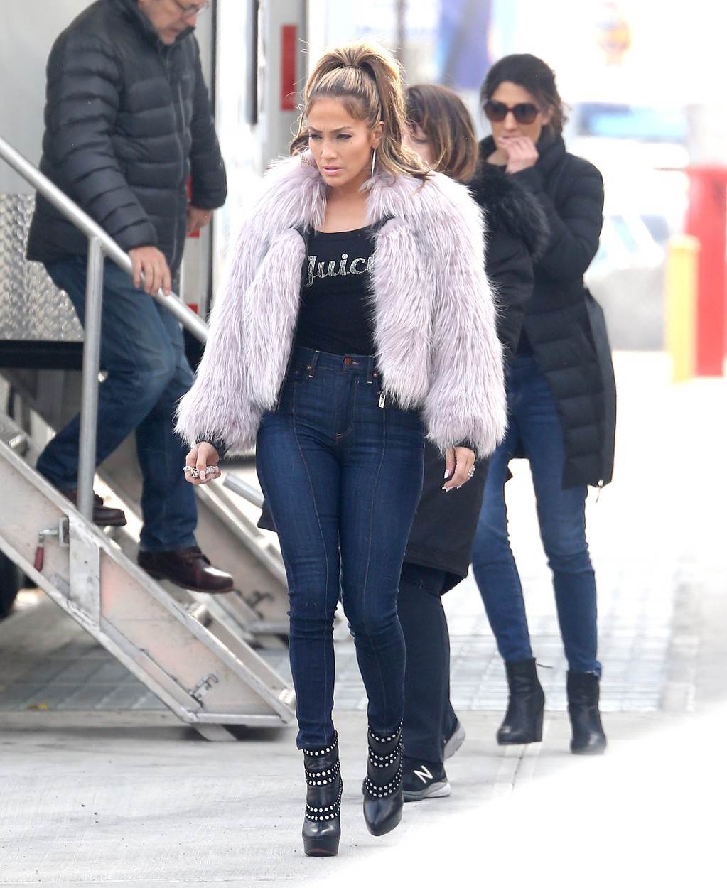 Jennifer Lopez prijeti paprena kazna jer je objavila svoju fotografiju