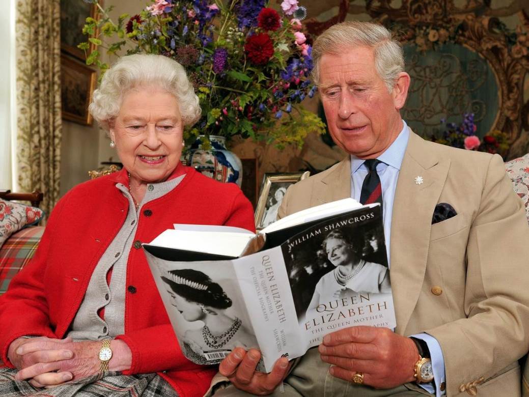 Camilla sili Charlesa da se ponovno vjenčaju – ovog puta pred kraljicom
