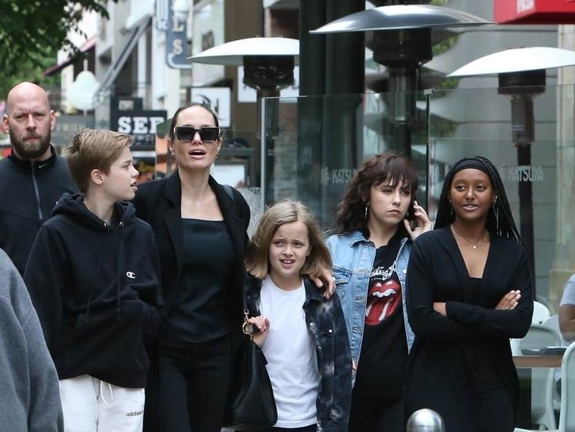 Angelina postavila novi uvjet pred Brada Pitta ako želi vidjeti djecu