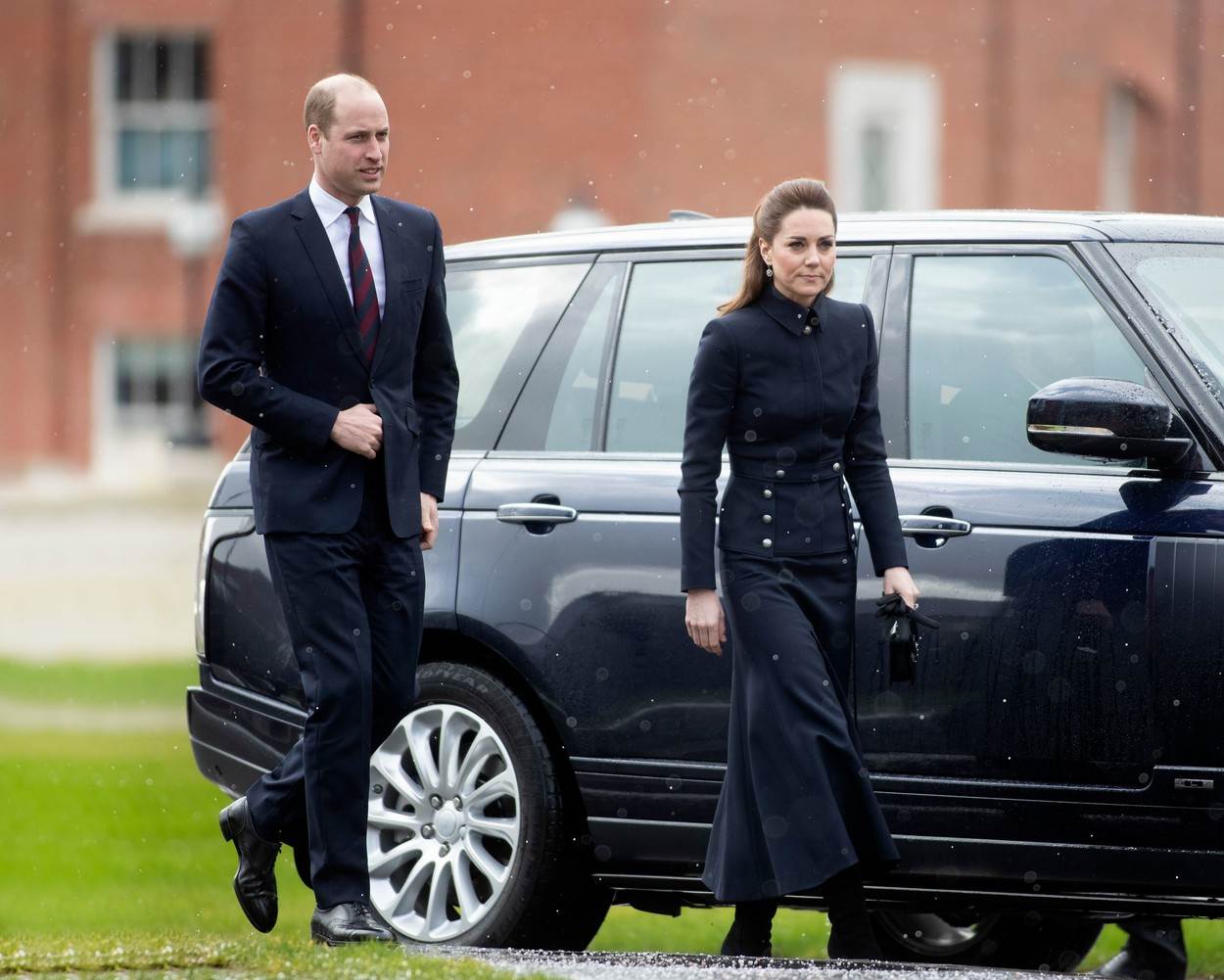 Oštre kritike upućene Kate Middleton: 'Na granici si, izgledaš anoreksično'