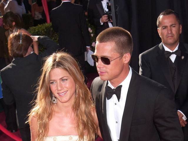 Brad Pitt uselio u vilu Jennifer Aniston | Story