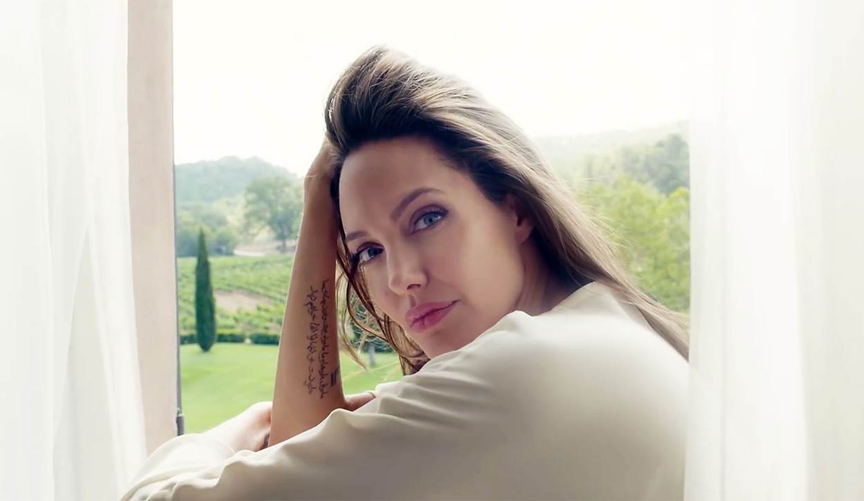 Beauty proizvod bez kojeg Angelina Jolie nikad ne napušta kuću