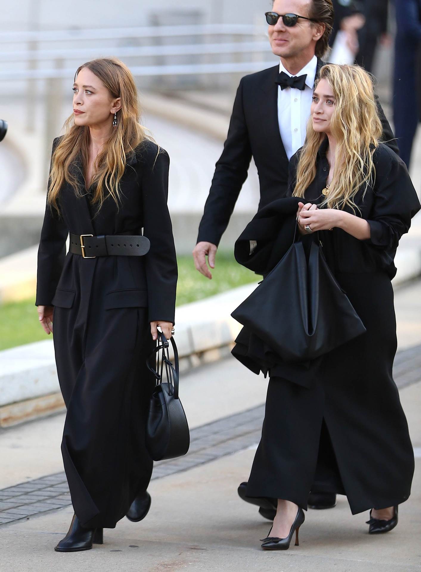 Sestre Olsen prodaju svoju supercool odjeću od Chanela do Comme des Garcons