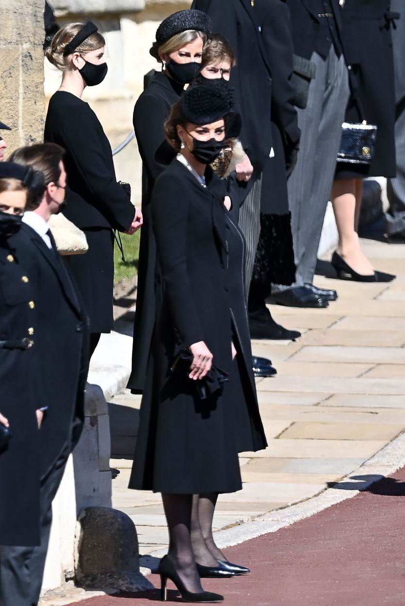 Vojvotkinja nosi kraljičine bisere kao počast princu Philipu
