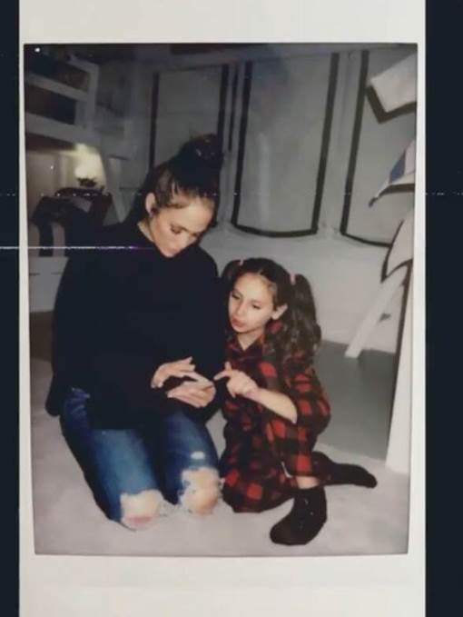 U EMOTIVNOM VIDEU Alex Rodriguez podijelio neviđene fotografije J.Lo