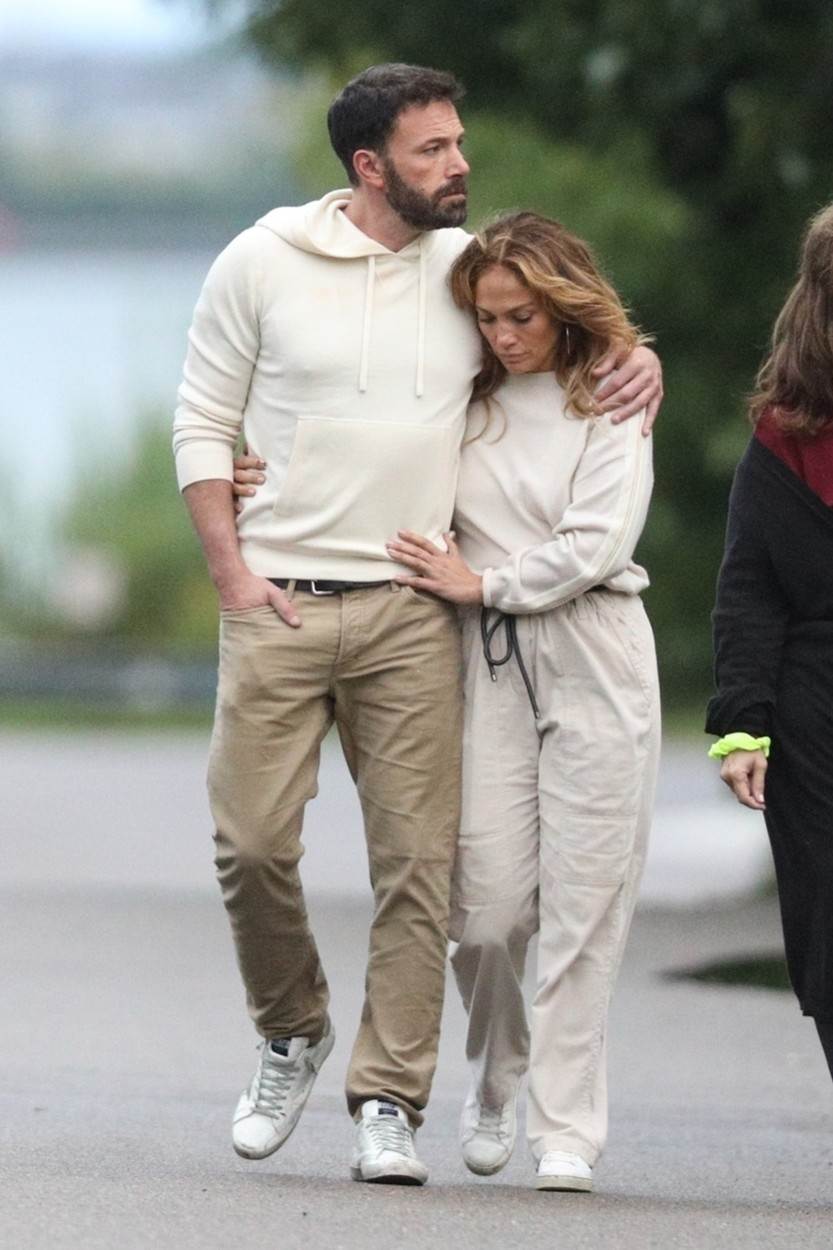 'PRIZOR JE NESTVARAN' Zaljubljeni J.Lo i Ben snimljeni u romantičnoj šetnji