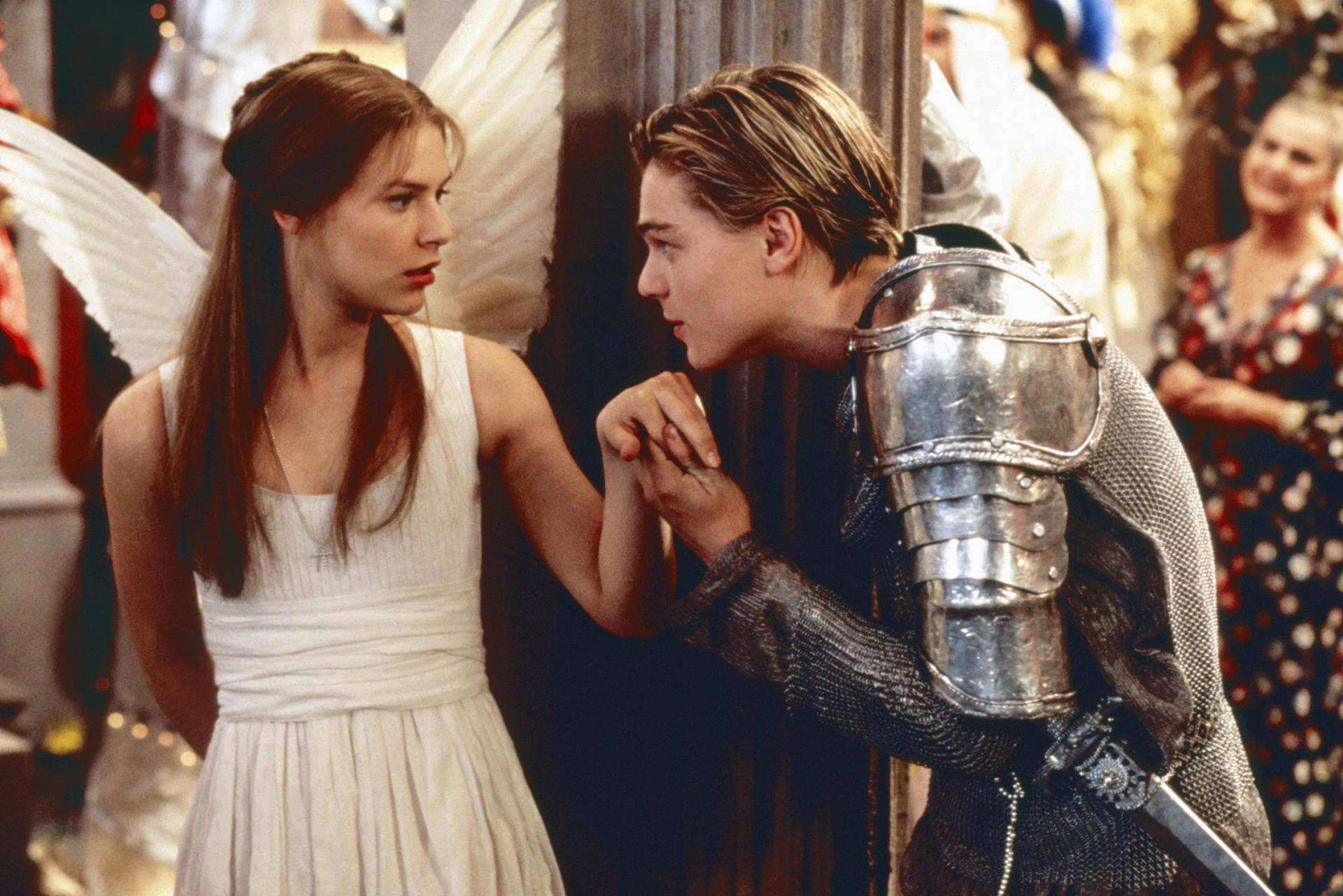 Leonardo DiCaprio i Claire Danes u sceni iz filma Romeo + Julia