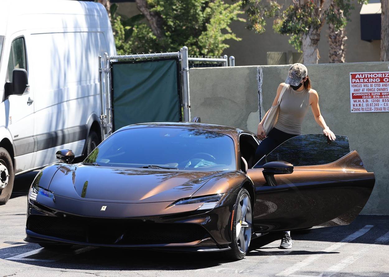 Novi automobil Kendall Jenner
