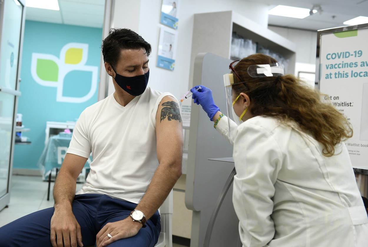 Justin Trudeau na cijepljenju protiv koronavirusa