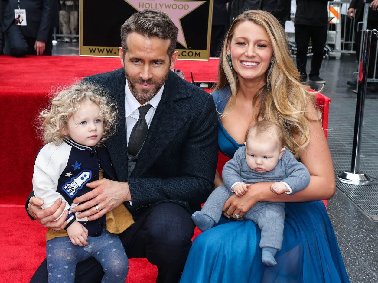 Blake Lively i Ryan Reynolds uvijek su uz svoju djecu.