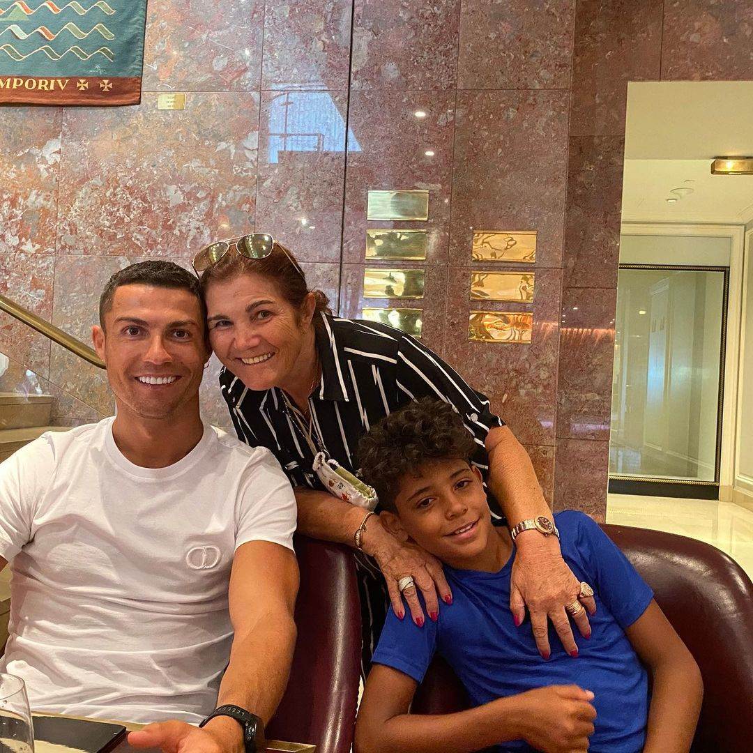 Cristiano Ronaldo je jako blizak s majkom Dolores Aveiro