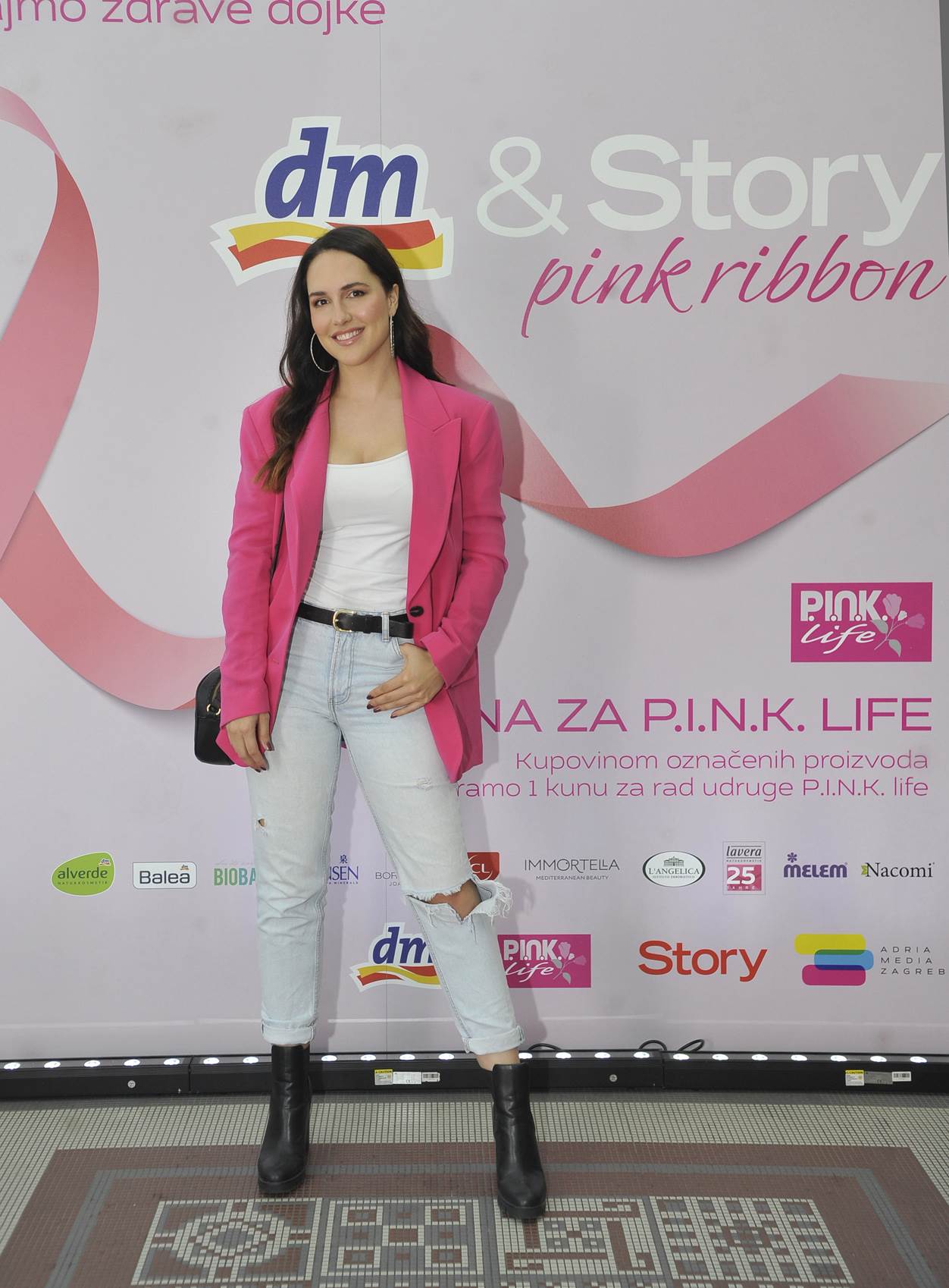 dm & Story Pink Ribbon 2021