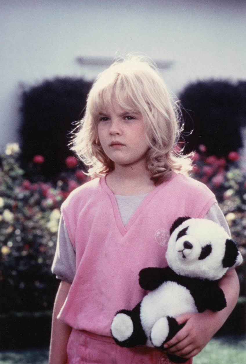 Drew Barrymore postala je slavna kada je imala sedam godina